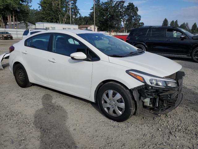 Photo 4 from auction – 2017 KIA FORTE LX with VIN 3KPFK4A7XHE034912