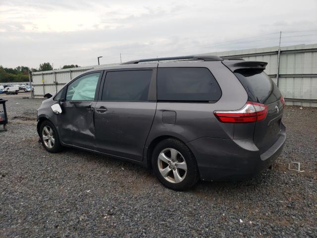 Photo 2 from auction – 2017 TOYOTA SIENNA LE with VIN 5TDKZ3DC5HS837551