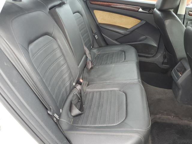 Photo 10 from auction – 2012 VOLKSWAGEN PASSAT SEL with VIN 1VWCH7A36CC059979