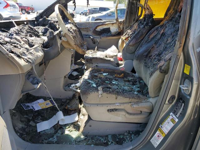 Photo 7 from auction – 2011 TOYOTA SIENNA with VIN 5TDZK3DCXBS082066