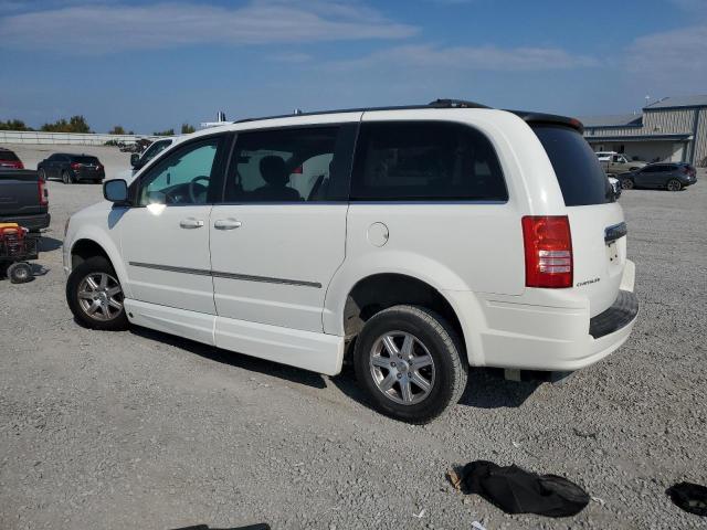 Photo 2 from auction – 2010 CHRYSLER TOWN & COU with VIN 2A4RR5D16AR252527