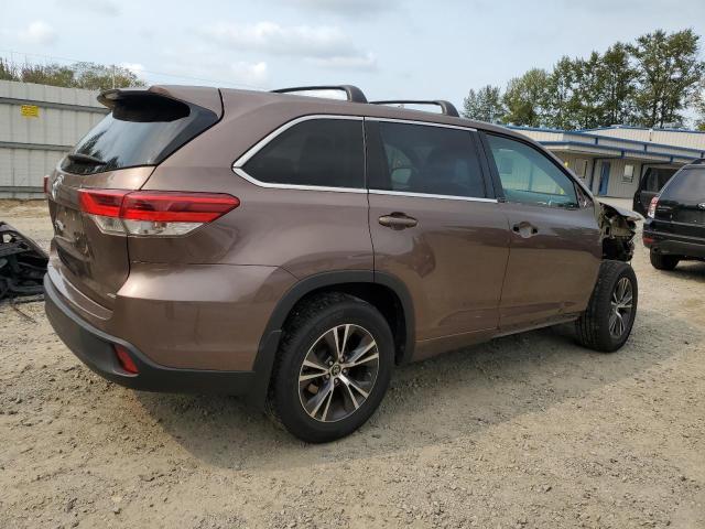 Фото 3 с аукциона – 2017 TOYOTA HIGHLANDER с VIN 5TDBZRFH1HS385206