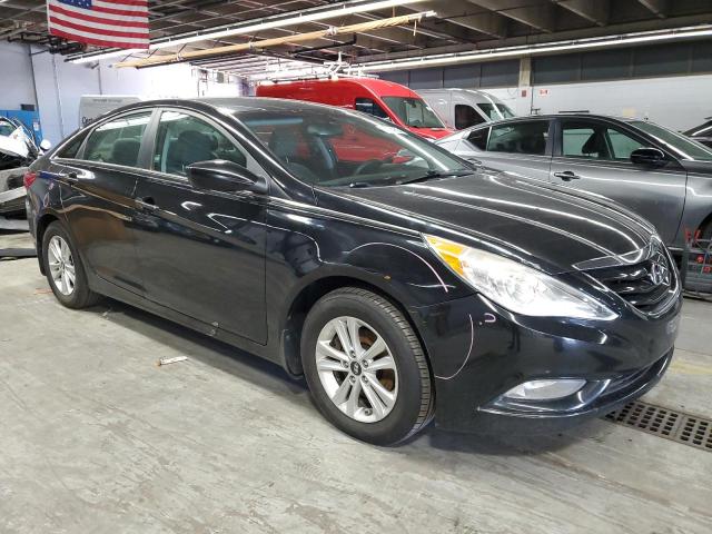 Photo 4 from auction – 2013 HYUNDAI SONATA GLS with VIN 5NPEB4AC3DH809257