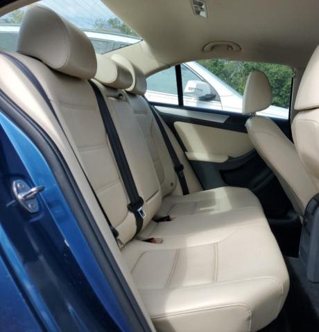 Photo 10 from auction – 2017 VOLKSWAGEN JETTA SE with VIN 3VWDB7AJ9HM356352