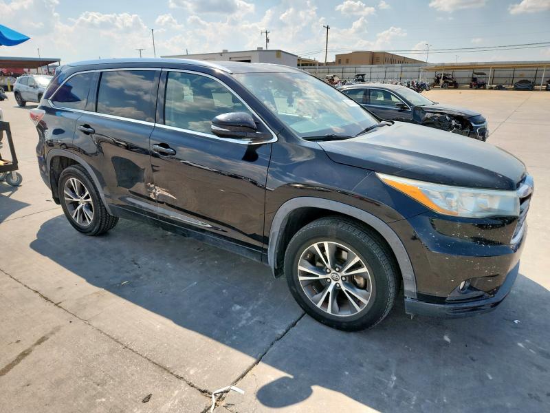 Photo 4 from auction – 2016 TOYOTA HIGHLANDER with VIN 5TDKKRFH7GS177561