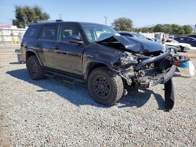 Photo 4 from auction – 2019 TOYOTA 4RUNNER SR with VIN JTEZU5JR7K5211588