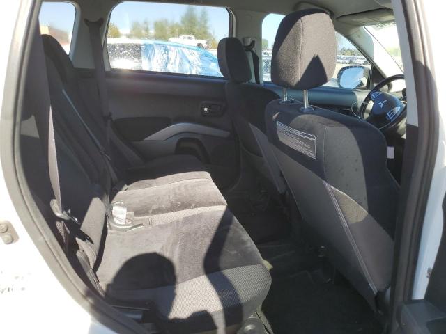 Photo 11 from auction – 2010 MITSUBISHI OUTLANDER with VIN JA4JT3AX8AZ609000