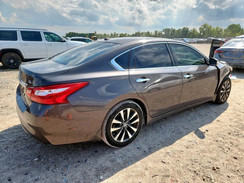Photo 3 from auction – 2016 NISSAN ALTIMA 2.5 with VIN 1N4AL3AP2GC272041