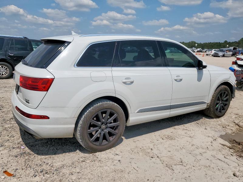 Photo 3 from auction – 2017 AUDI Q7 PREMIUM with VIN WA1LAAF7XHD032358