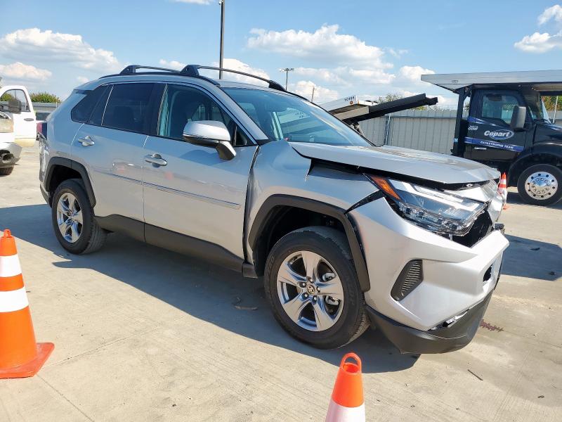 Photo 4 from auction – 2025 TOYOTA RAV4 XLE with VIN 2T3W1RFV2SC343875