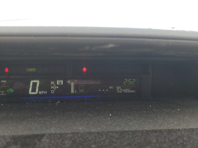 Photo 9 from auction – 2013 TOYOTA PRIUS V with VIN JTDZN3EU4D3244793