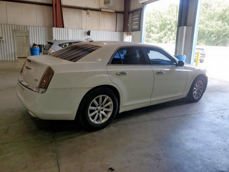 Photo 3 from auction – 2011 CHRYSLER 300 LIMITE with VIN 2C3CA5CG2BH582718