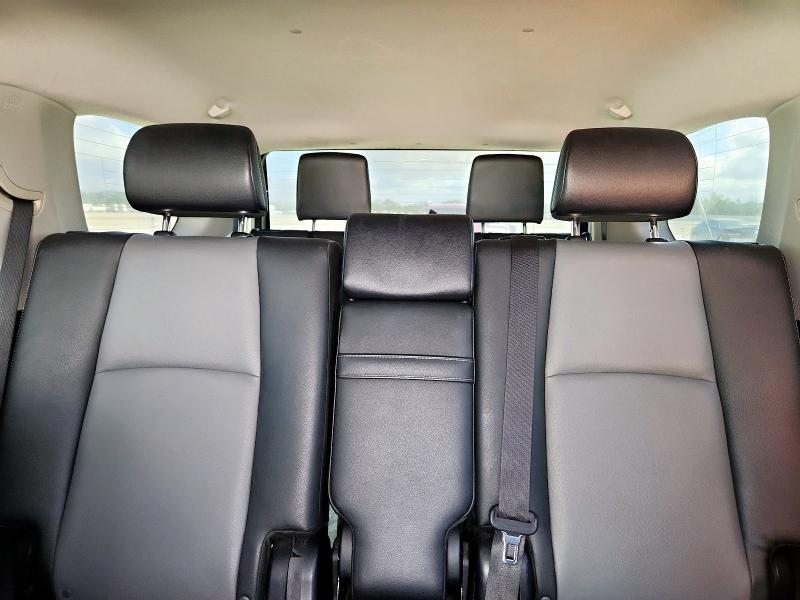 Photo 10 from auction – 2016 TOYOTA 4RUNNER SR with VIN JTEZU5JR2G5118209