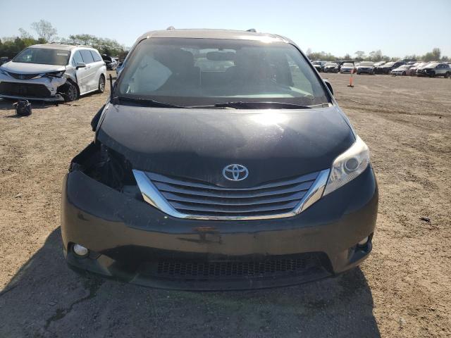 Photo 5 from auction – 2017 TOYOTA SIENNA XLE with VIN 5TDDZ3DC1HS150964