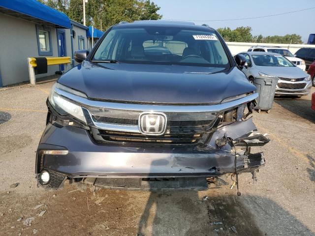 Photo 5 from auction – 2019 HONDA PILOT TOURING with VIN 5FNYF5H66KB006171