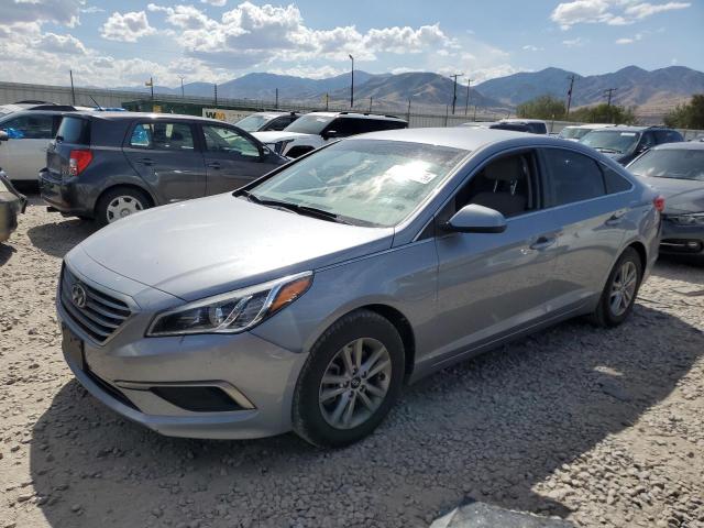 HYUNDAI SONATA SE 2017 with VIN 5NPE24AF9HH495369 - Photo from auction