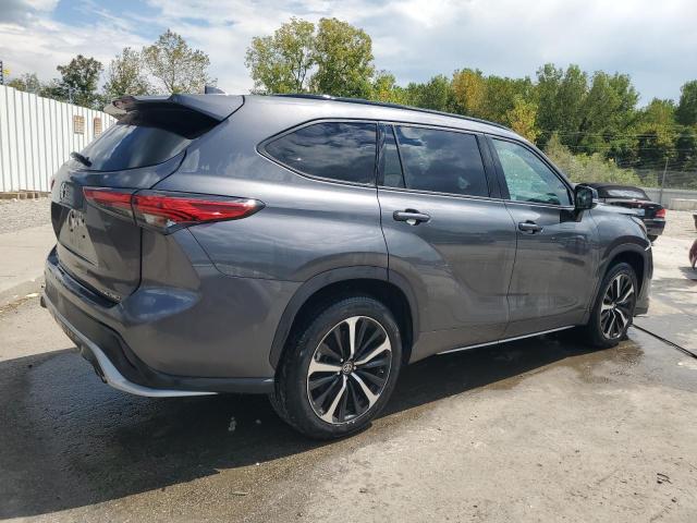 Photo 3 from auction – 2021 TOYOTA HIGHLANDER with VIN 5TDJZRBH8MS133819