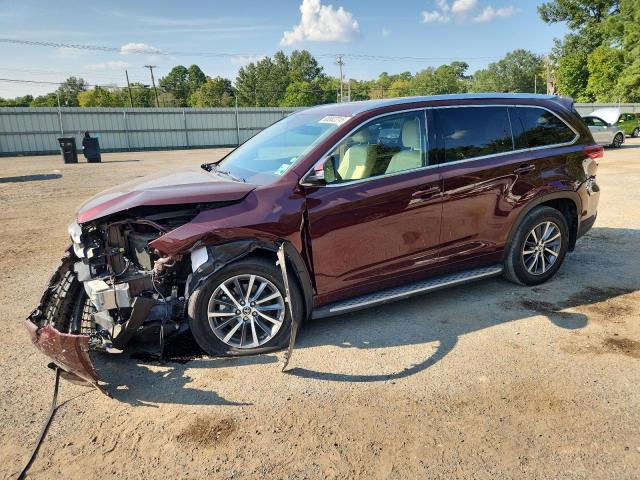 TOYOTA HIGHLANDER SE 2018 with VIN 5TDKZRFH1JS276671 - Photo from auction
