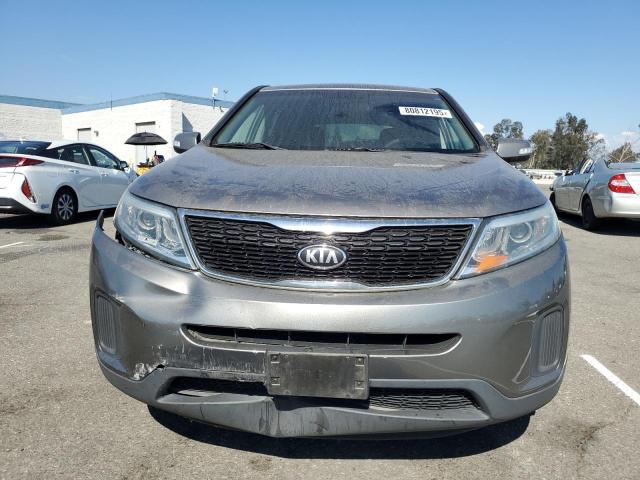 Photo 5 from auction – 2015 KIA SORENTO LX with VIN 5XYKT3A63FG629243