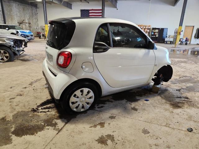 Foto 3 de la subasta – 2016 SMART FORTWO con VIN WMEFJ5DA9GK127823