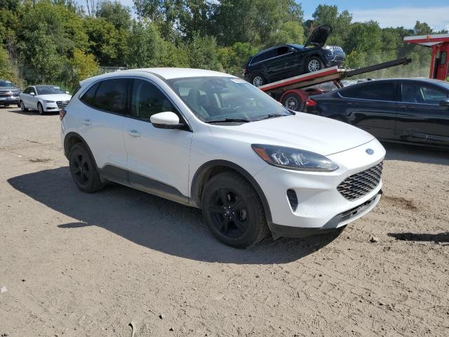 Photo 4 from auction – 2020 FORD ESCAPE SE with VIN 1FMCU9G60LUA53256