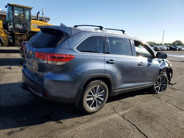 Photo 3 from auction – 2019 TOYOTA HIGHLANDER with VIN 5TDJZRFH9KS706671
