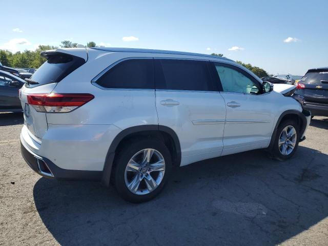Photo 3 from auction – 2019 TOYOTA HIGHLANDER with VIN 5TDDZRFH3KS996032