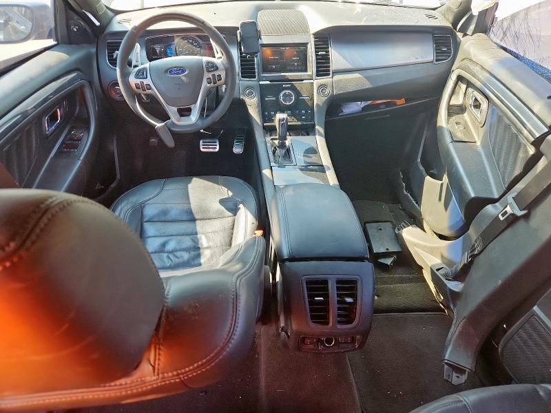 Photo 8 from auction – 2015 FORD TAURUS SHO with VIN 1FAHP2KT7FG164997