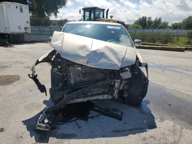 Photo 5 from auction – 2016 CHRYSLER TOWN & COU with VIN 2C4RC1GG6GR306580