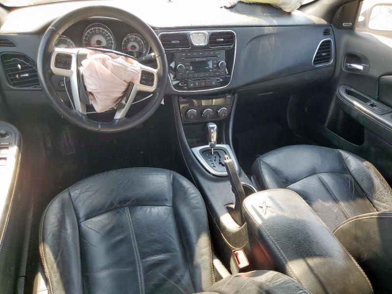 Photo 8 from auction – 2014 CHRYSLER 200 LIMITE with VIN 1C3CCBCG4EN180140