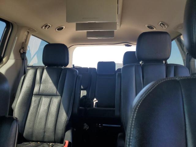 Photo 10 from auction – 2013 CHRYSLER TOWN & COU with VIN 2C4RC1BG7DR747928
