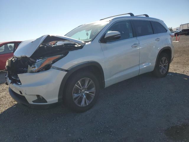 TOYOTA HIGHLANDER XLE 2015 with VIN 5TDKKRFHXFS096536 - Photo from auction