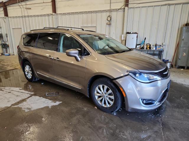 Photo 4 from auction – 2017 CHRYSLER PACIFICA T with VIN 2C4RC1BG8HR591212