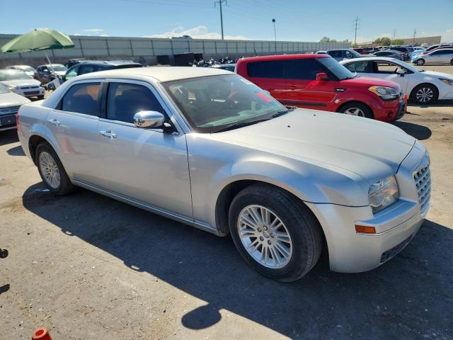 Photo 4 from auction – 2010 CHRY 300 TOURING with VIN 2C3CA4CD2AH211430