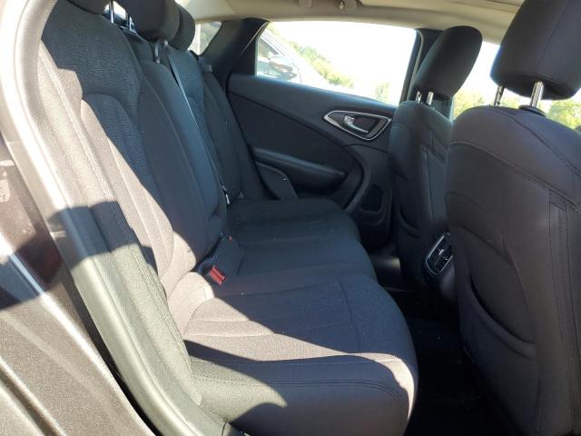 Photo 10 from auction – 2016 CHRYSLER 200 LIMITE with VIN 1C3CCCAB5GN121503
