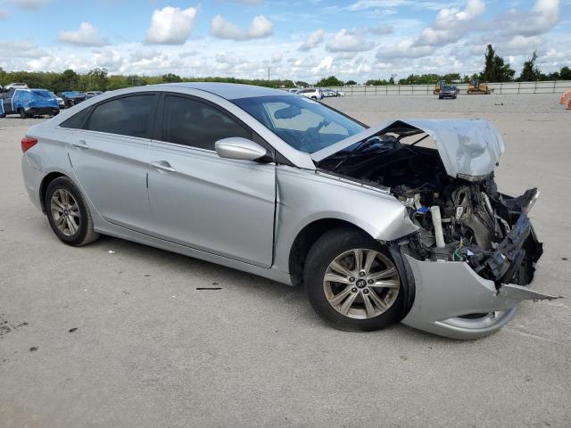 Photo 4 from auction – 2012 HYUNDAI SONATA GLS with VIN 5NPEB4AC9CH314902