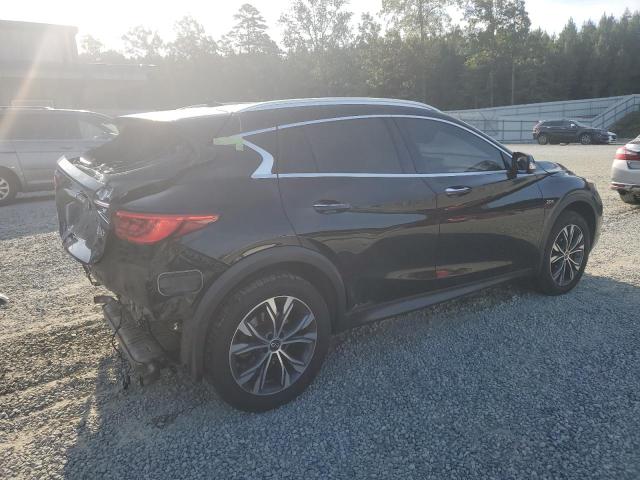 Photo 3 from auction – 2017 INFINITI QX30 BASE with VIN SJKCH5CR3HA025555