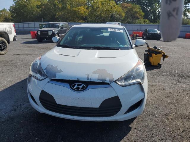 Photo 5 from auction – 2013 HYUNDAI VELOSTER with VIN KMHTC6AD7DU098009