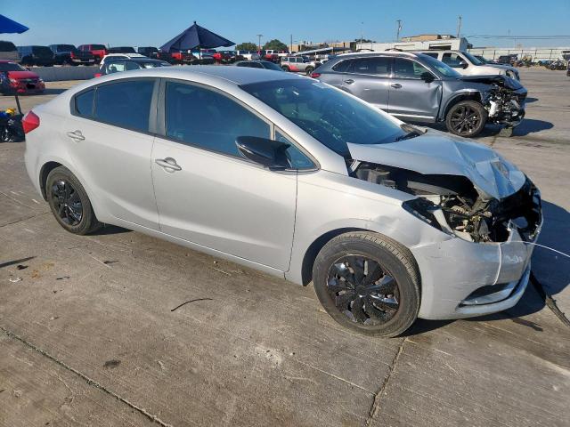 Photo 4 from auction – 2015 KIA FORTE with VIN KNAFX4A63F5404838
