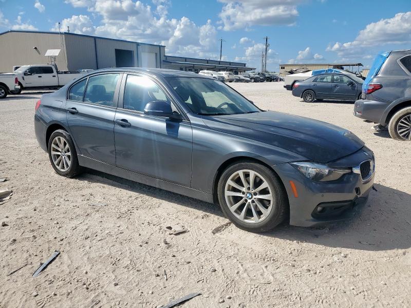 Photo 4 from auction – 2017 BMW 320 I with VIN WBA8E1G38HNU17467
