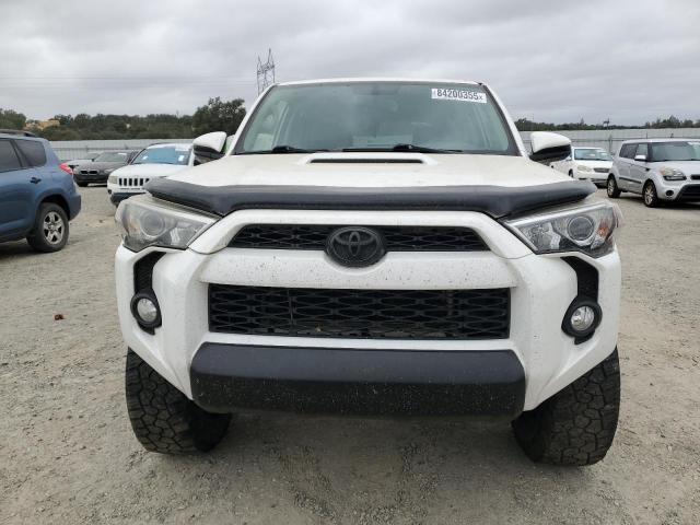 Photo 5 from auction – 2015 TOYOTA 4RUNNER SR with VIN JTEBU5JR6F5234674