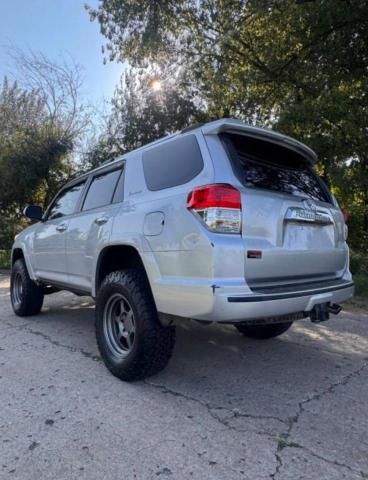 Photo 3 from auction – 2010 TOYOTA 4RUNNER SR with VIN JTEBU5JR0A5028579