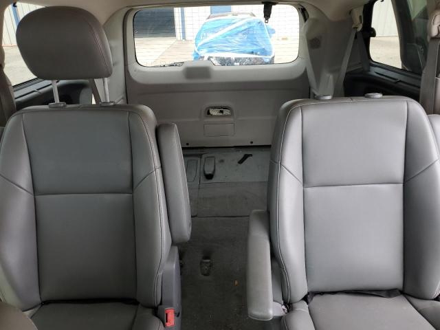 Photo 10 from auction – 2011 VOLKSWAGEN ROUTAN SE with VIN 2V4RW3DG7BR642017