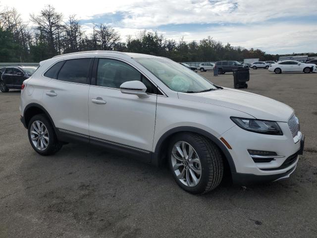 Photo 4 from auction – 2019 LINCOLN MKC SELECT with VIN 5LMCJ2D96KUL39381