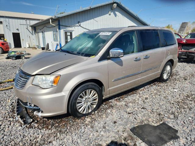Photo 1 from auction – 2015 CHRYSLER TOWN & COU with VIN 2C4RC1GG5FR565947