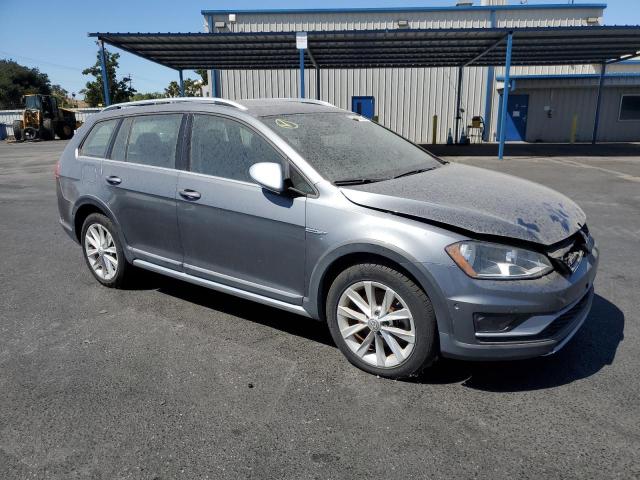 Photo 4 from auction – 2017 VOLK GOLF ALLTRACK S with VIN 3VWH17AU2HM503500