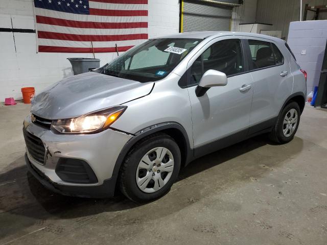 CHEVROLET TRAX LS 2017 with VIN 3GNCJKSB8HL255716 - Photo from auction