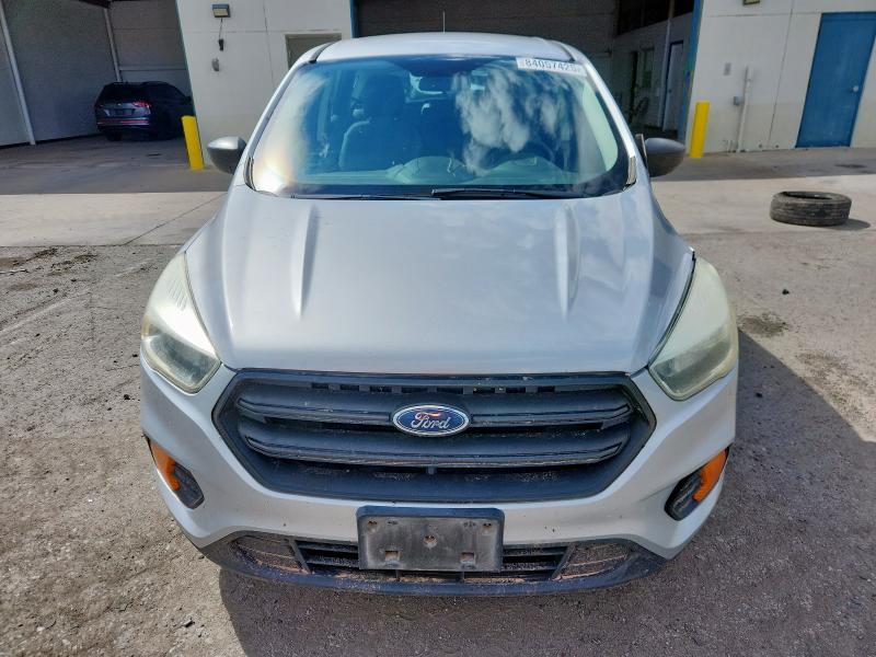 Photo 5 from auction – 2017 FORD ESCAPE S with VIN 1FMCU0F74HUC38360
