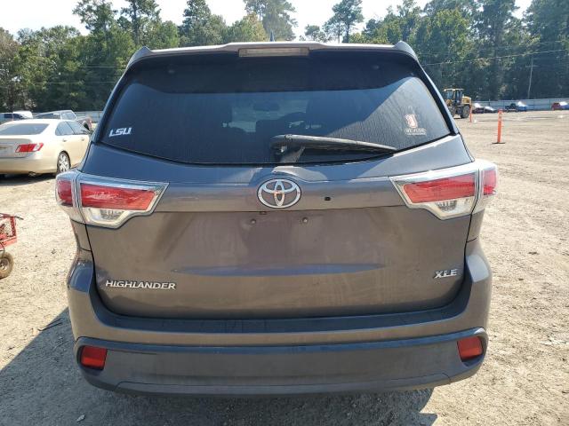 Foto 6 de la subasta – 2015 TOYOTA HIGHLANDER con VIN 5TDKKRFH5FS058972