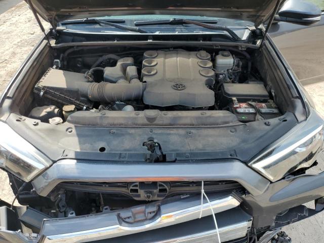 Photo 12 from auction – 2018 TOYOTA 4RUNNER SR with VIN JTEBU5JR0J5492522